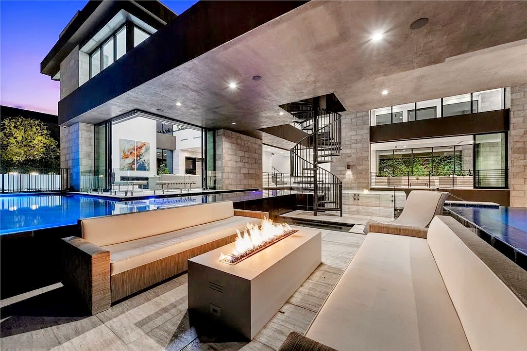 Modern Revival project photo 1