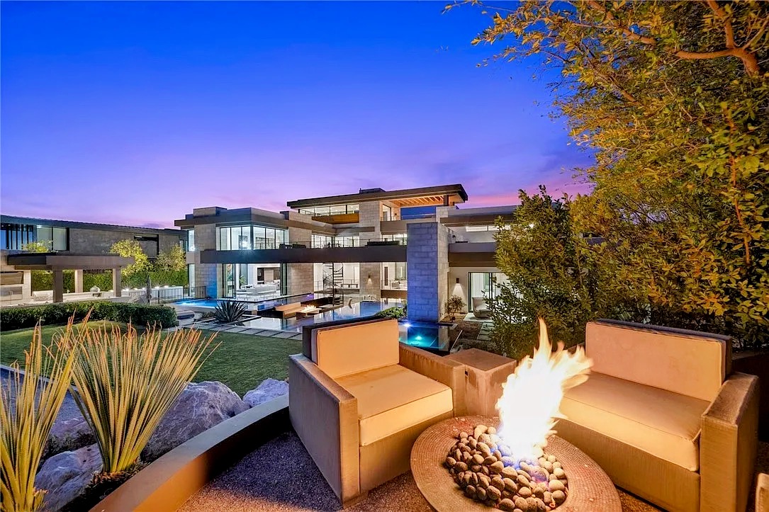 Modern Revival project photo 3