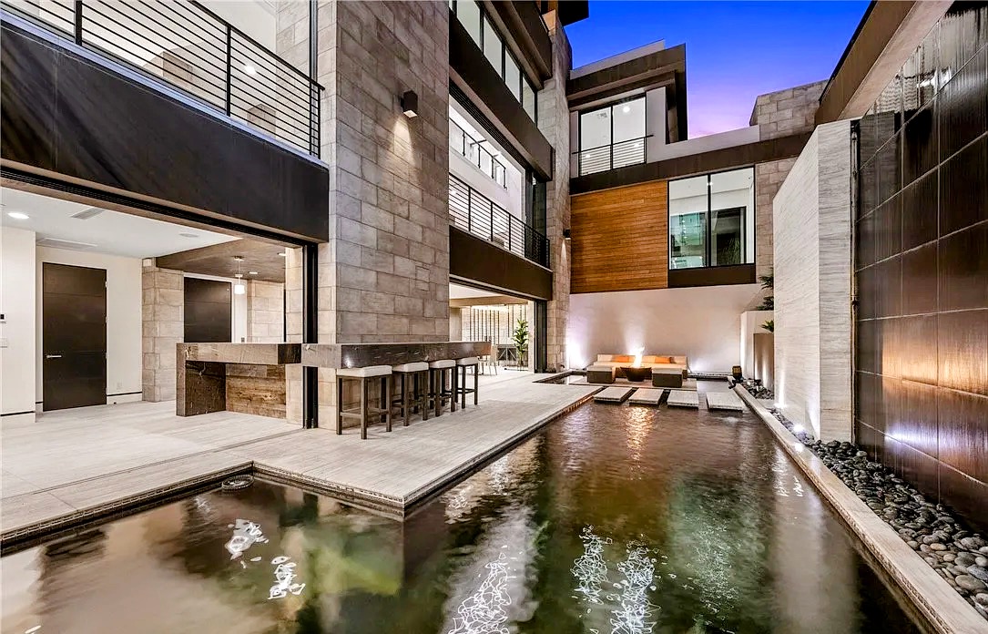 Signature Living project photo 3